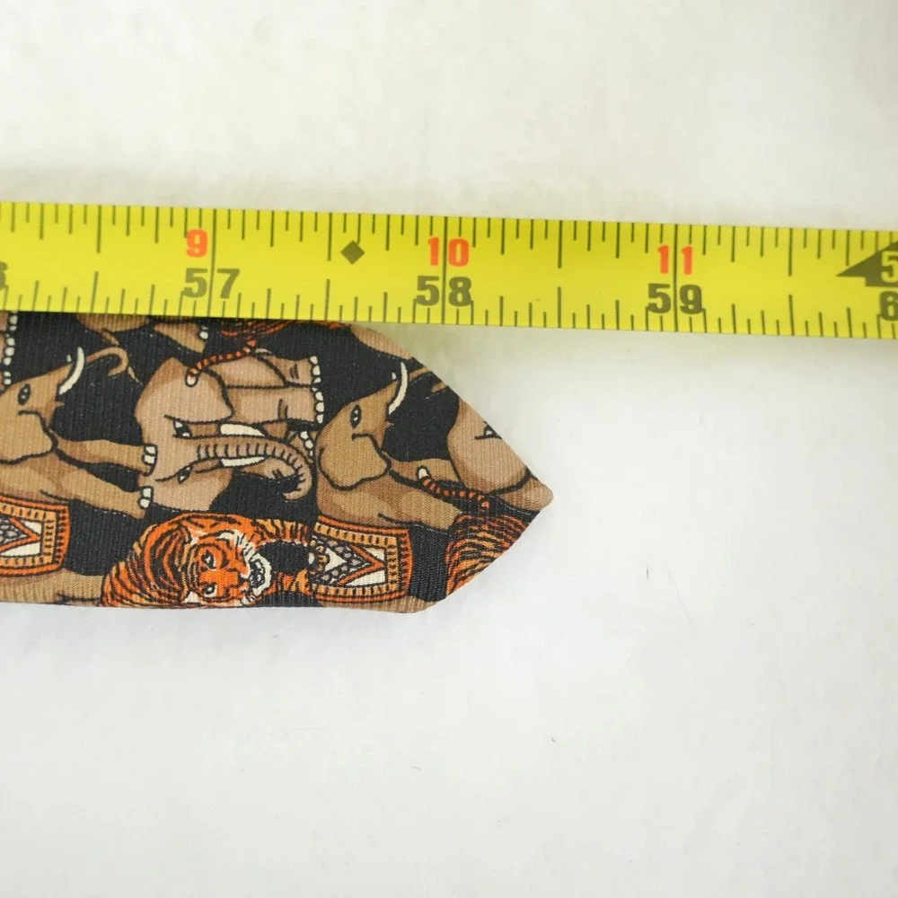 BROOKS‎ BROTHERS Makers Men's 100% Silk Necktie USA Designer ANIMALS Black/Gray
